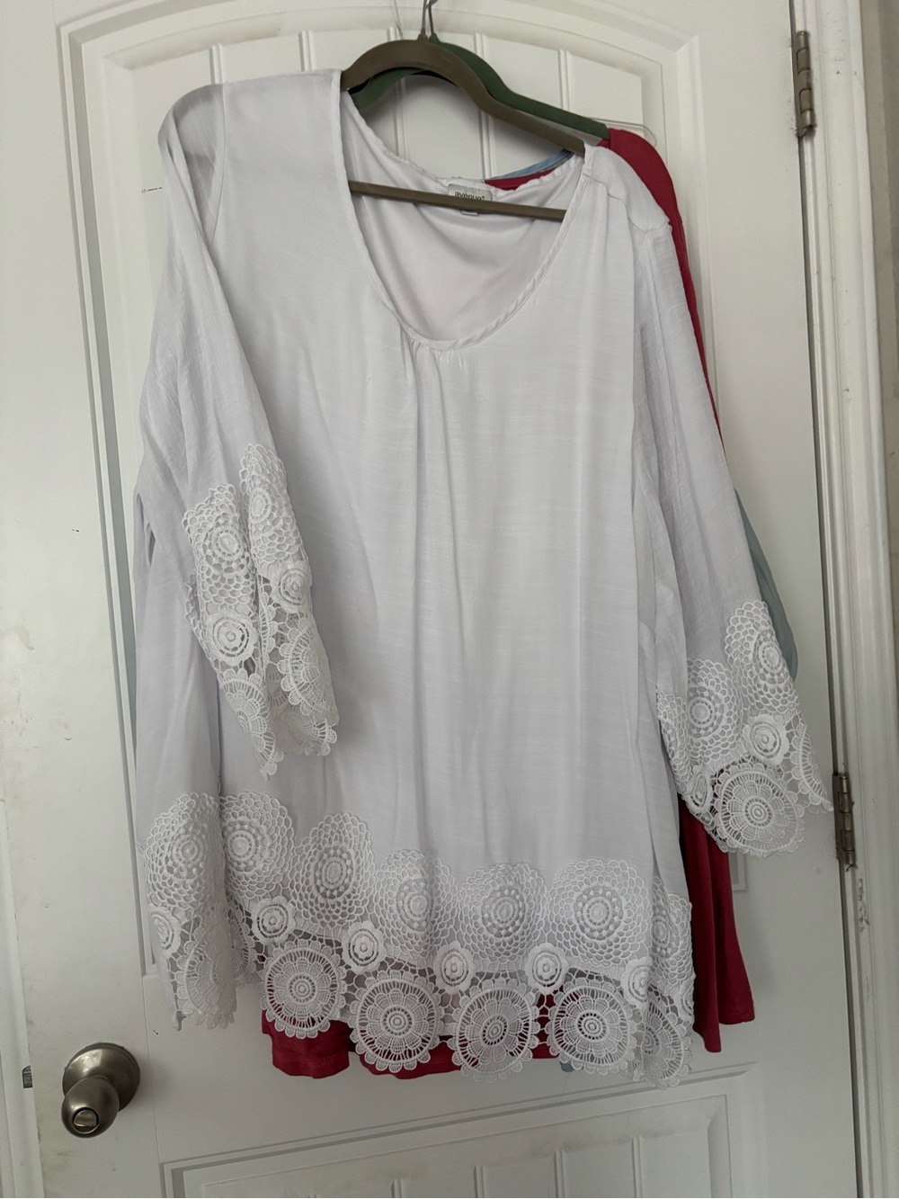 Avenue White Lace-Trim Scoop-Neck Tunic